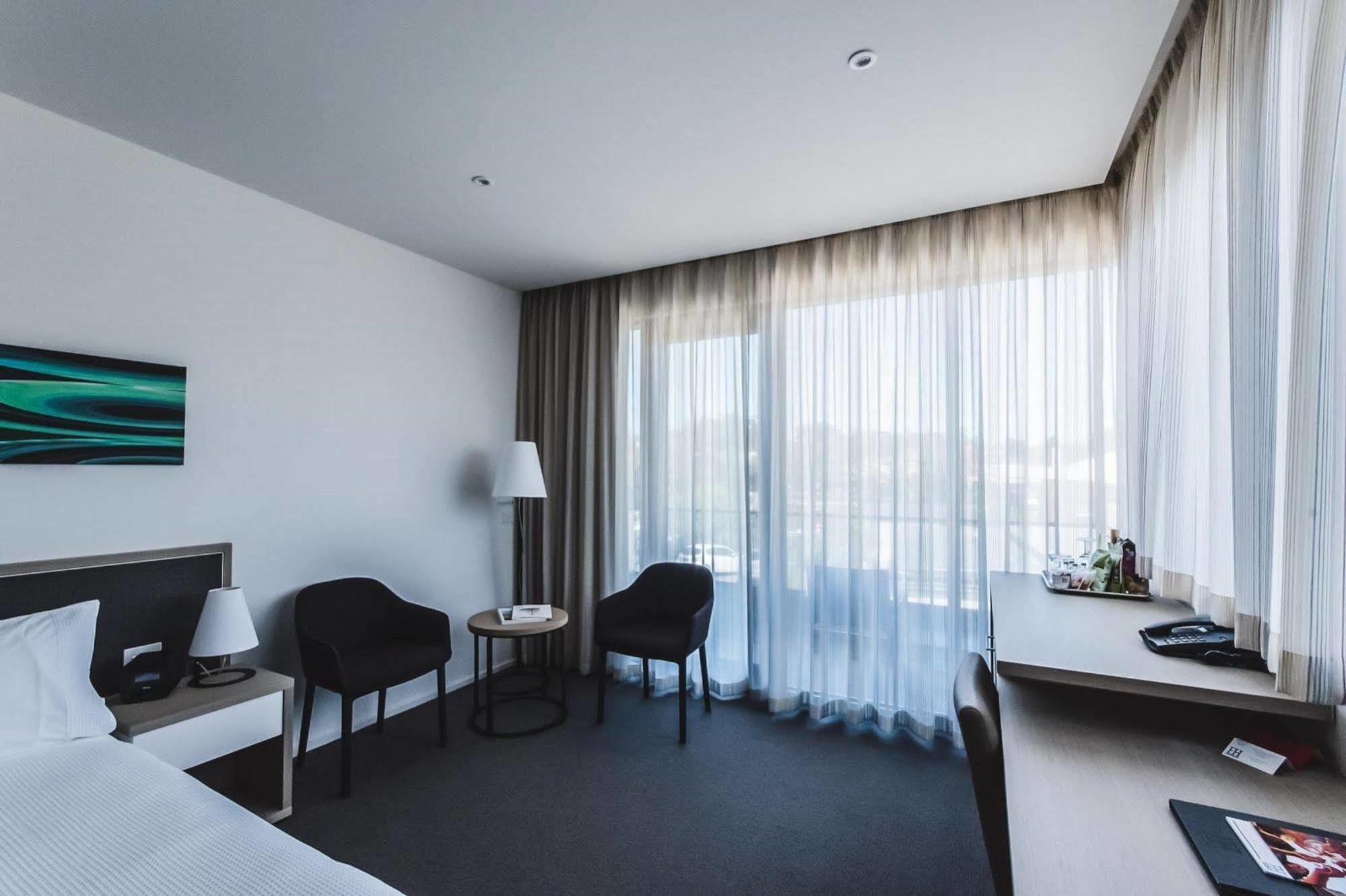 Quarters At Flinders Hotel Luaran gambar